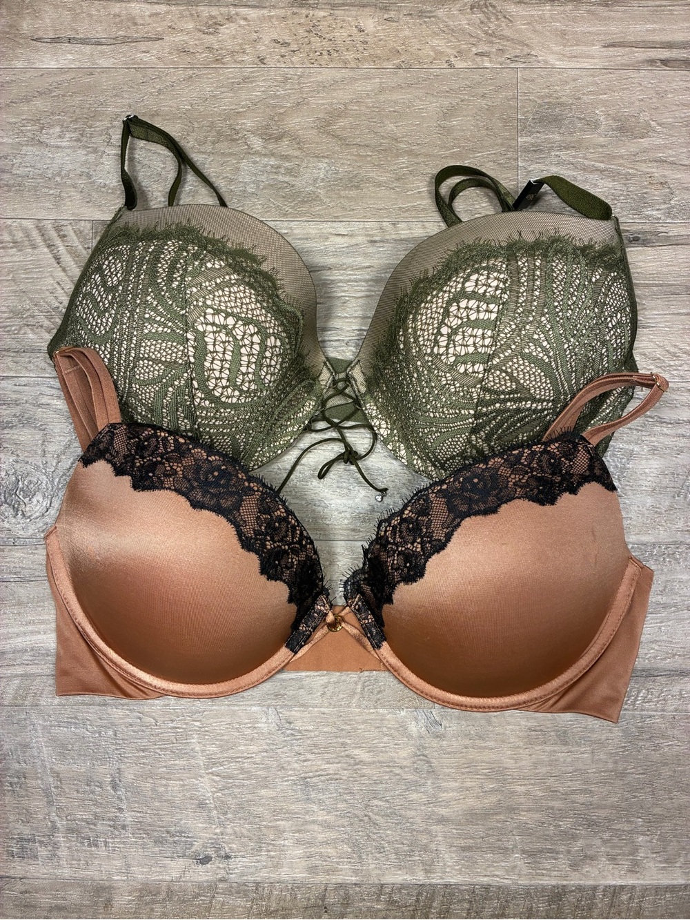 Victoria Secret 2 Satin Lace Underwired Push Up Bras